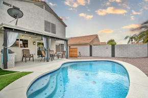 Peaceful Peoria Oasis Putting Green and Grill!